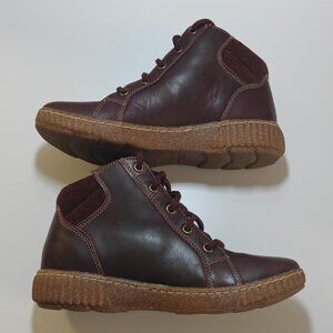 Women's Clarks Caroline Park Lace‑Up Leather Booties – Wine